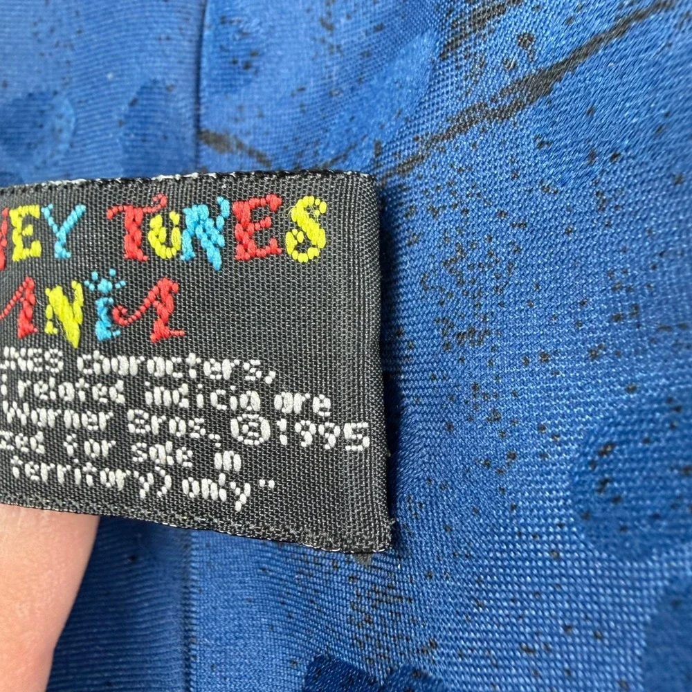 Vintage 1995 Looney Tunes Mania‎ Tie Bugs Bunny Sylvester Daffy Duck Road Runner